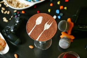 gâteau avec fourchette et cuillère Garniture photo