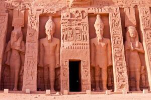 façade de le temple de hathor à abu simbel dans Egypte. photo