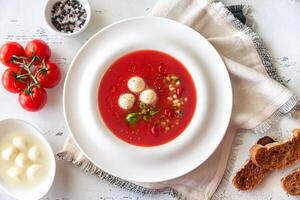 portion de gaspacho photo