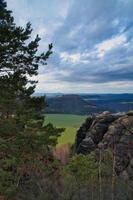 vue de le pfaffenstein. les forêts, montagnes, immensité, panorama. paysage photo