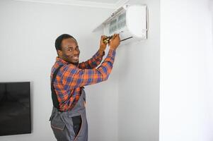 ac électricien technicien réparer air Conditionneur appareil photo