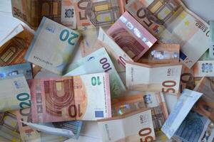 euro argent notes de cuisson. européen monnaie. argent Contexte. photo