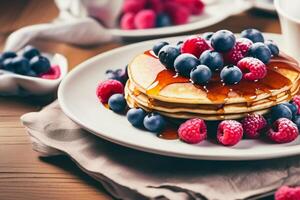 ai généré une empiler de cuit Crêpes sur une blanc plaque, avec myrtilles et framboises, bruine avec mon chéri sur une en bois tableau. savoureux petit déjeuner. photo