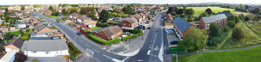 aérien panoramique vue de est luton ville de Angleterre Royaume-Uni. août 17ème, 2023 photo