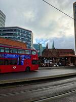 plus magnifique faible angle vue de central Ouest croydon Londres ville de Angleterre Royaume-Uni pendant nuageux et pluvieux journée. novembre 20e, 2023 photo