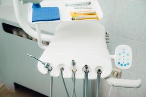 une outil pour le dentiste avant travail dans le sien Bureau photo