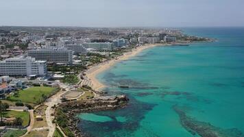 Chypre côte avec falaises aérien vue photo