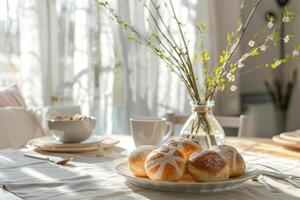 ai généré Pâques chaud traverser petits pains sur Pâques petit déjeuner tableau, printemps fleurs dans une vase, famille à manger pièce photo