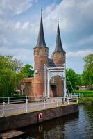 portoost est porte de delft. delft, Pays-Bas photo