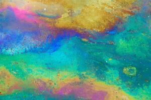 iridescent élégance, arc en ciel pétrole nappe l'eau Contexte photo