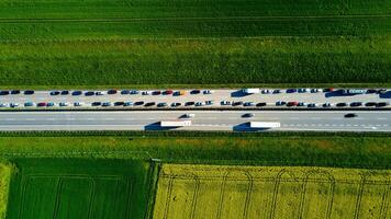 circulation confiture sur Autoroute a4 dans Pologne, aérien vue photo