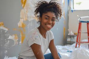 ai généré une souriant Jeune femme accroupi vers le bas La peinture une mur, exsudant bonheur et une vibrant Créatif esprit photo