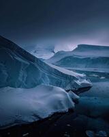 ai généré Antarctique glacier paysage à nuit photo