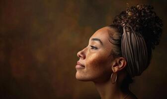 ai généré portrait de une magnifique Jeune femme avec taches de rousseur sur sa visage photo