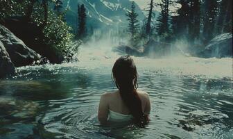 ai généré Jeune femme relaxant dans le l'eau de une Montagne courant dans le forêt photo