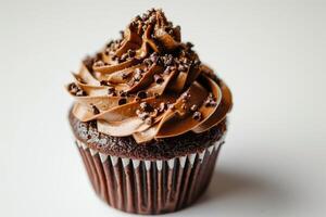 ai généré délicieux Chocolat petit gâteau sur blanc Contexte photo