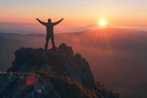 ai généré triomphe à lever du soleil sur une Montagne sommet avec brumeux ciels photo