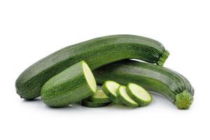 courgettes isolé sur fond blanc photo