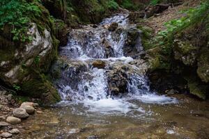 ai généré spectaculaire aérien cascade. produire ai photo