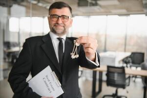 réel biens agent dans Bureau photo