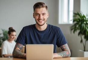 ai généré homme dans une blanc chemise souriant tandis que travail sur une portable dans une décontractée bureau. amical et attrayant espace de travail. photo