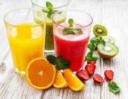 smoothies aux fruits sains photo