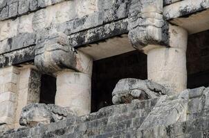 jeu de balle tribunal à chichen Itza photo