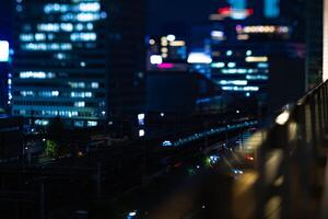 une nuit miniature paysage urbain dans de face de tokyo station tiltshift photo