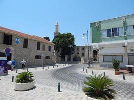 larnaca, chypre - 25 juillet 2015 tourisme en ville et station balnéaire photo