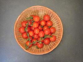 tomates dans le cuisine photo