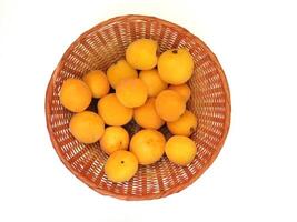 abricots dans le cuisine photo