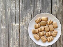 biscuits sur le fond en bois photo