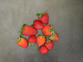 des fraises dans le cuisine photo