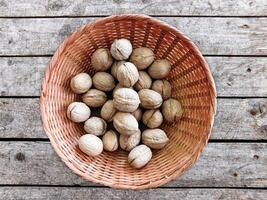 des noisettes dans le cuisine photo