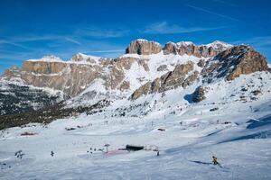 ski recours dans dolomites, Italie photo