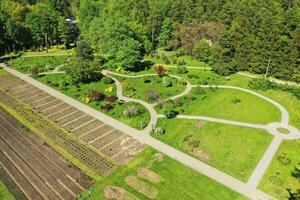 Haut vue de le printemps Minsk botanique jardin. biélorussie photo