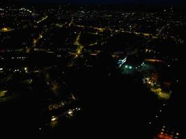aérien nuit vue de illuminé central Aylesbury ville de Angleterre uni Royaume. avril 1er, 2024 photo