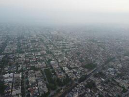 Haut voir. un vrai vue de ville lahore sur 2023-07-17 photo