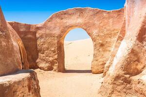 ensemble pour le étoile guerres film encore des stands dans le tunisien désert près Tozeur. photo