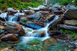 tropical cascade. Bhagsu, Himachal pradesh, Inde photo