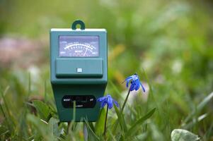 sol humidité mètre déterminer le conditions de le environnement photo