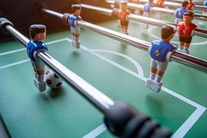 fermer de table Football football Jeu sur vert champ photo