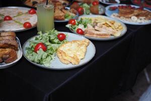 Haut vue de turc petit déjeuner sur table ., photo