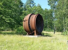 énorme le fer cercle sur le faubourgs de Stockholm photo