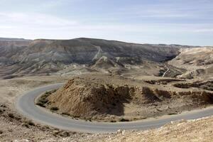 le Néguev est une désert dans le milieu est, situé dans Israël et occupant à propos 60 de ses territoire. photo