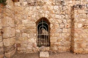 02 12 2024 haifa Israël. Yehiam est le ruines de une croisé et époque ottomane forteresse dans occidental Galilée, Israël. photo