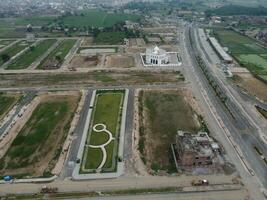 haute angle vue avec drone de Ouest Marina logement société dans lahore Pakistan sur novembre 07, 2023 photo