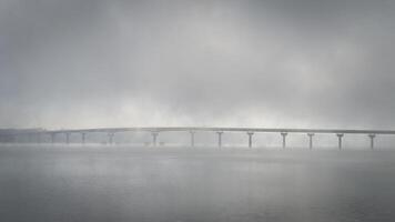natchez nationale promenade - pont plus de Tennessee rivière de Tennessee à Alabama, brumeux novembre lever du soleil photo