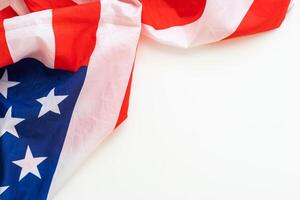 américain drapeau frontière sur blanc Contexte photo
