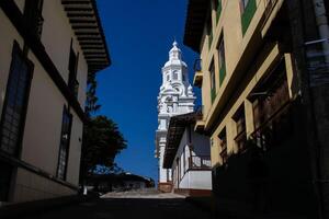 magnifique ensoleillé journée à le patrimoine ville de salamine situé à le caldas département dans Colombie. photo